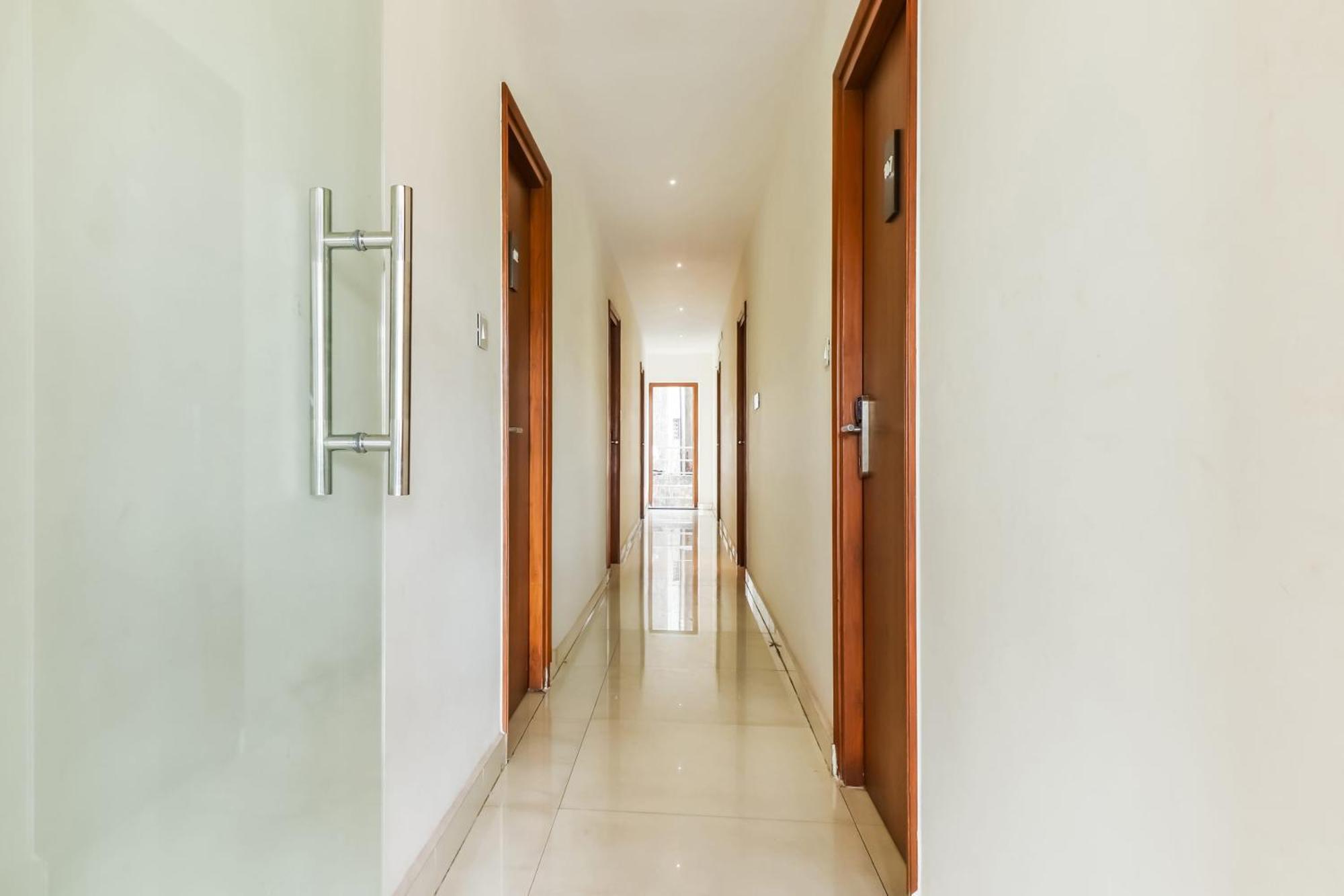Super Townhouse Rcc Lamps Hotel Visákhapatnam Kültér fotó